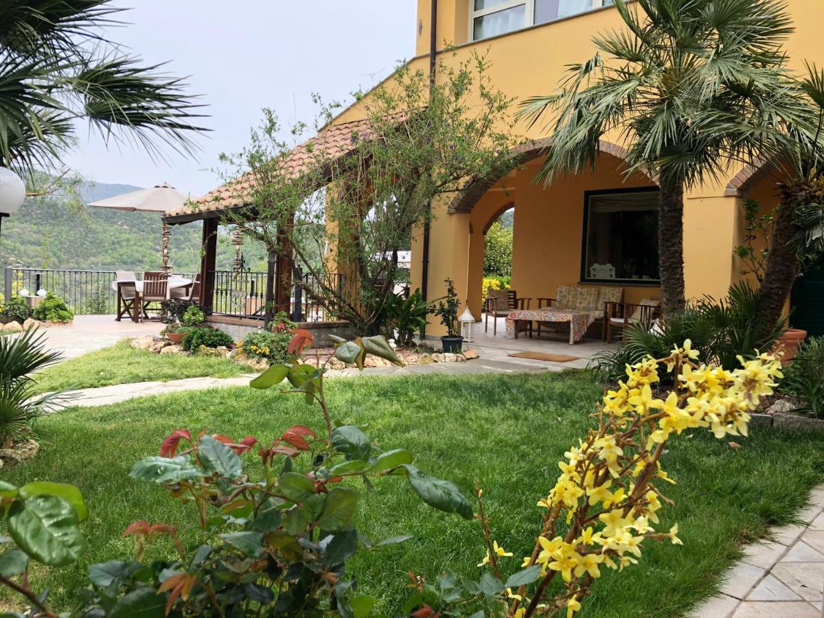 L'Acacia B&B Pietra Ligure Eksteriør billede